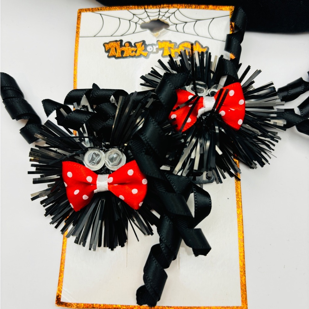 🕷️🕸️🎃 Pair of Black Googly-eyed Spider Barrettes🎃🕸️🕷️
